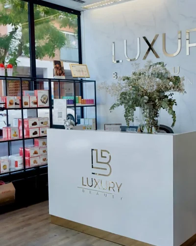 Recepci&oacute;n centro Luxury Beauty Est&eacute;tica Avanzada en Vilanova i la Geltr&uacute;